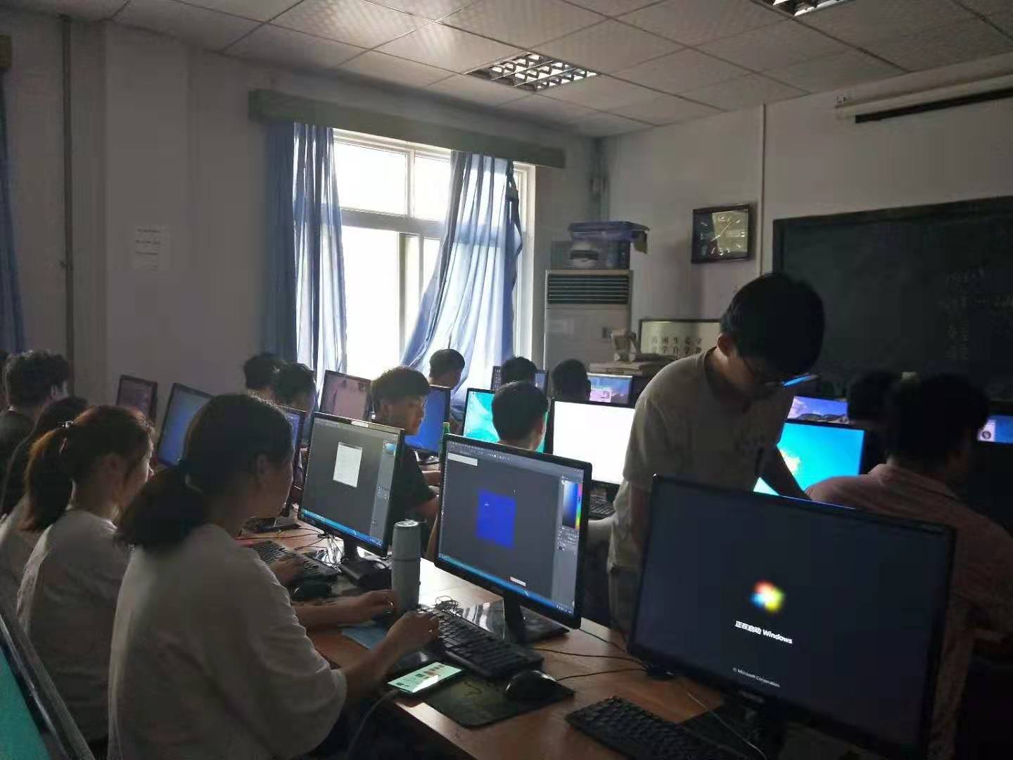 鄭州科技市場華人電腦室內(nèi)設(shè)計(jì)專業(yè)學(xué)習(xí)課程選擇